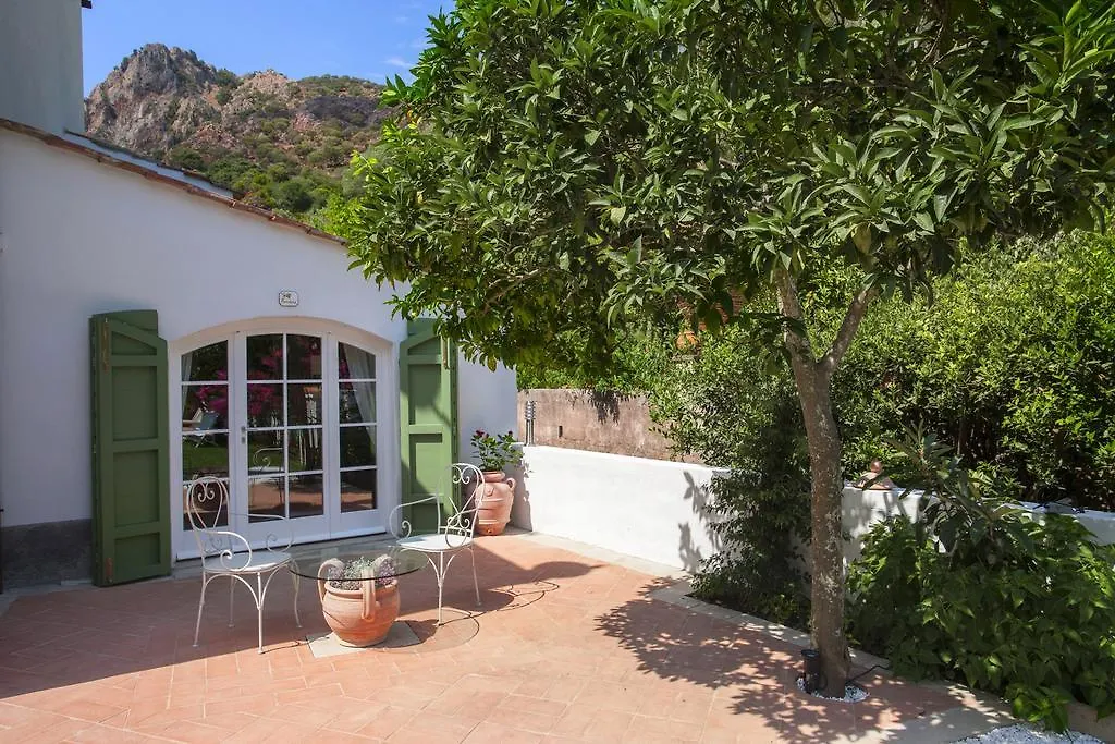 B&B Il Casale di Monserrato Porto Azzurro 0*,